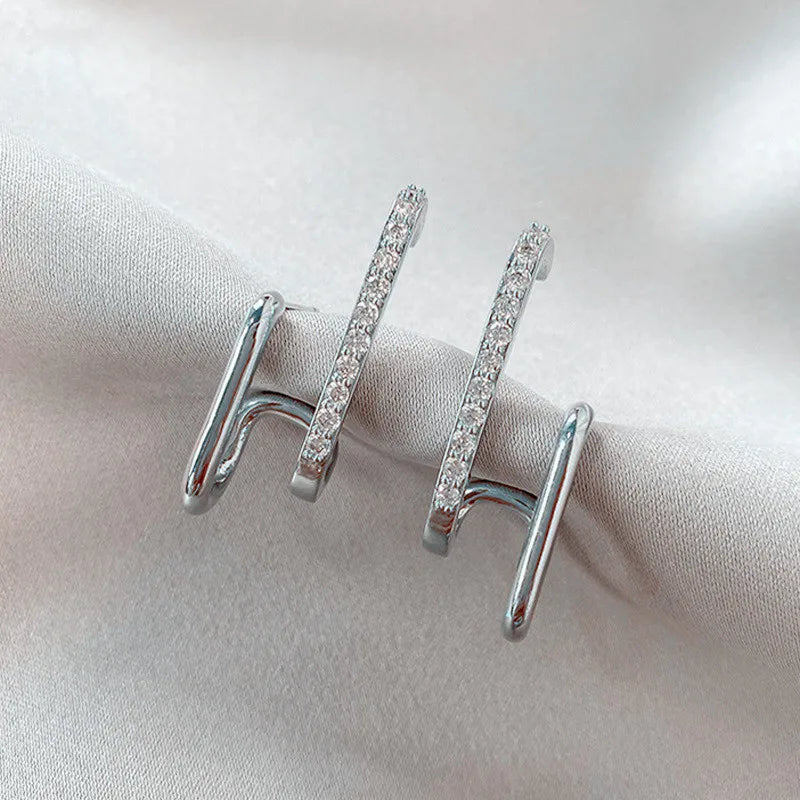 Claw Stud Earrings